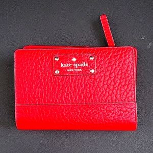 Kate Spade NY Bay Street Tellie